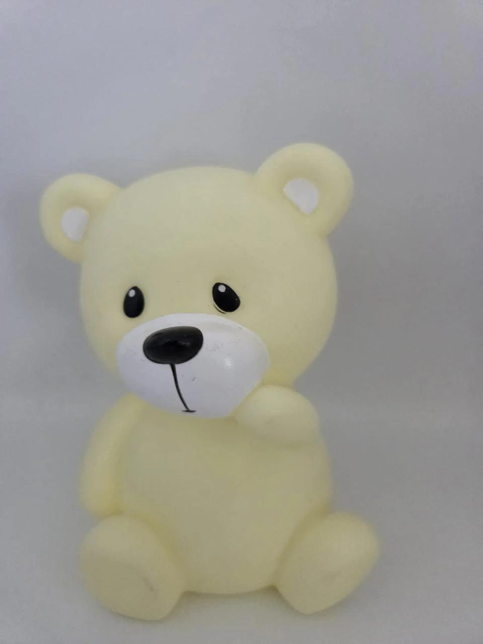 Veilleuse LED ourson jaune – Lampe de nuit enfant